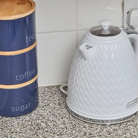 Stylish Comfortable With Parking *