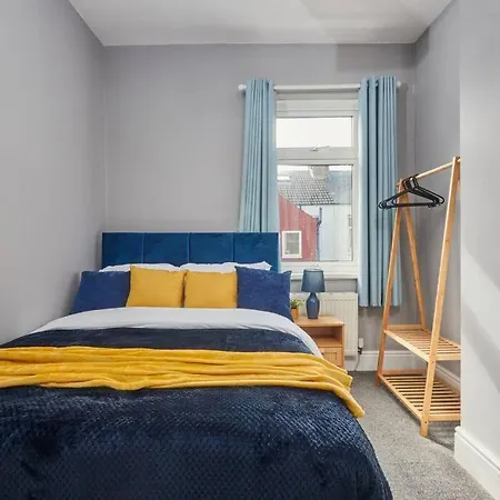 Stylish Comfortable With Parking *