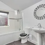 Stylish Comfortable With Parking Redcar