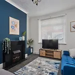 Semesterbostad Stylish Comfortable With Parking Redcar