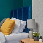 Stylish Comfortable With Parking Semesterbostad *